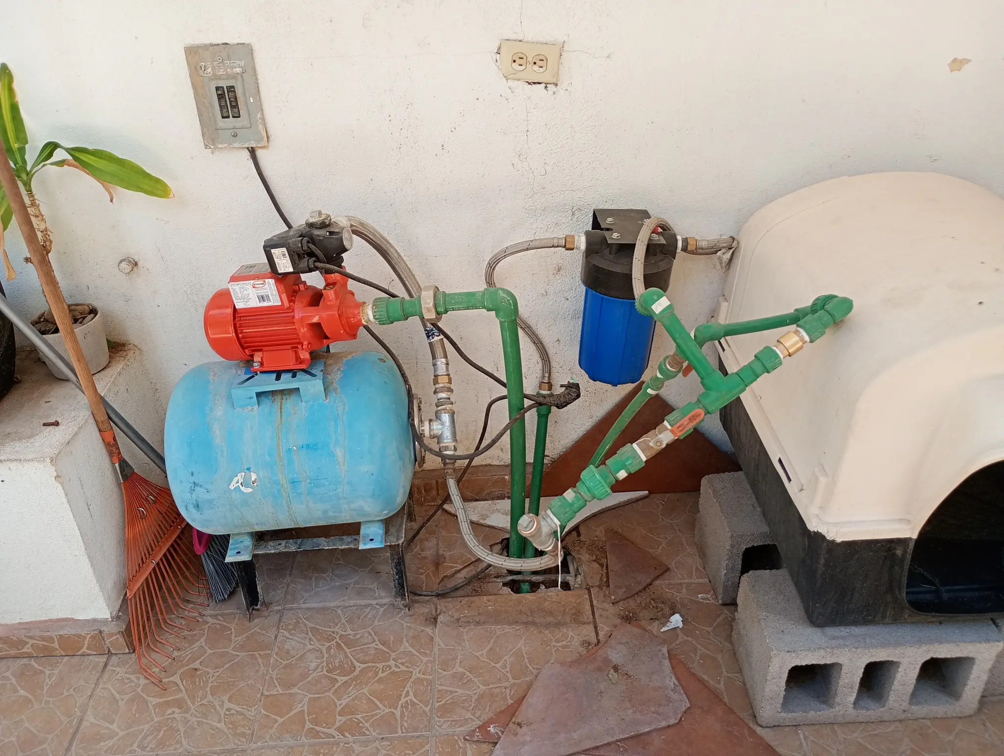 Atendiendo CTA Emergencia plomería en Tijuana